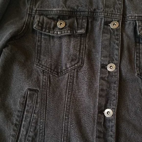 Basic Black Jean Jacket - Picture 6 of 6
